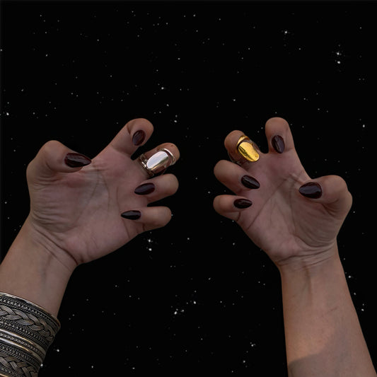 ALMOND NAIL RING